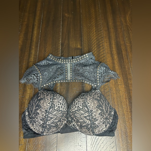 Victoria’s Secret- Push Up Bra - Picture 1 of 5